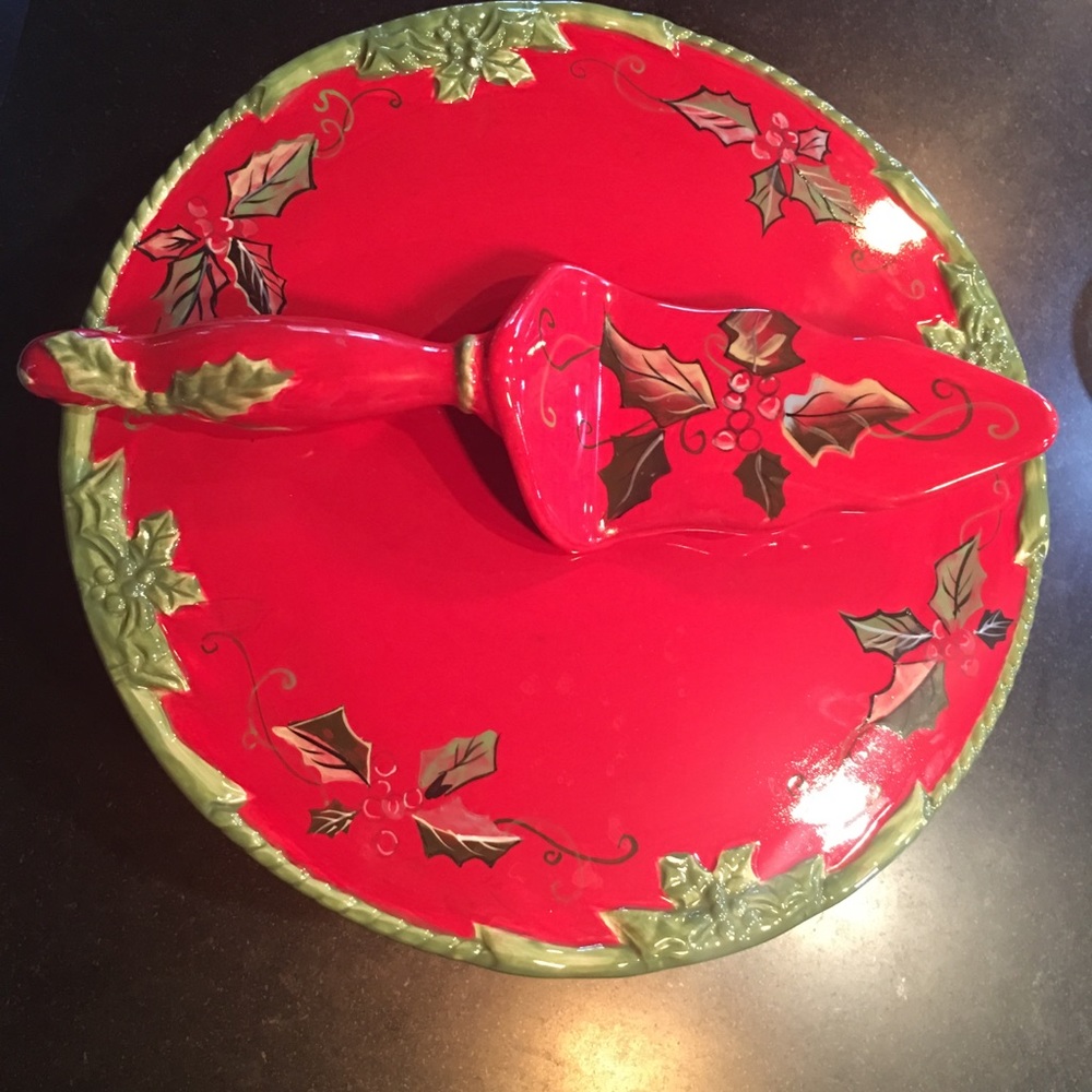 TRACEY PORTER Cake plate and server.